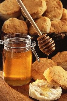 2. Golden Sweet Honey and Biscuits. Photo Credit: Scott Bauer (http://www.ars.usda.gov/is/graphics/photos, K7240-6), Agricultural Research Service (ARS, http://www.ars.usda.gov), United States Department of Agriculture (USDA, http://www.usda.gov), Government of the United States of America (USA).