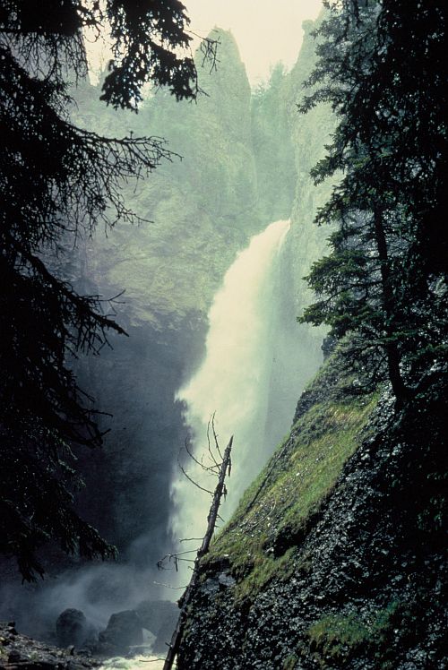 Tower Falls, Yellowstone National Park, State of Wyoming, USA. Photo Credit: Bruce Halstead, Washington DC Library, United States Fish and Wildlife Service Digital Library System (http://images.fws.gov, WO-3461-CD-42B), United States Fish and Wildlife Service (FWS, http://www.fws.gov), United States Department of the Interior (http://www.doi.gov), Government of the United States of America (USA).