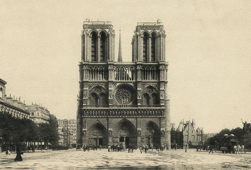 File:Paris - Parvis Notre Dame, ca. 1900.jpg