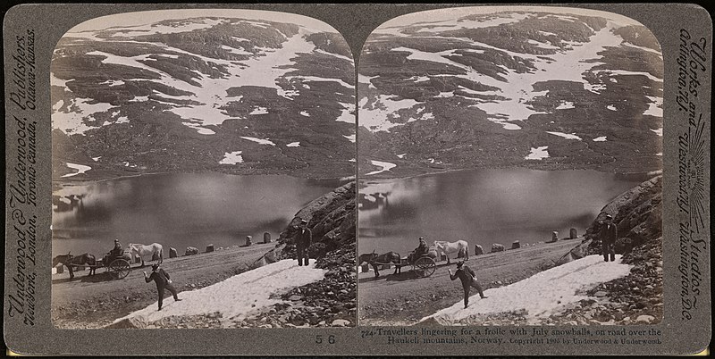 File:724 (56). Travellers lingering for a frolic with July snowballs, on road over the Haukeli mountains, Norway (8089364713).jpg