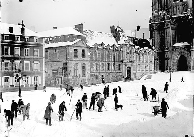 hiver1895placethiers.jpg