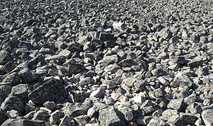 English: Former coast stones in Lauhanvuori National Park, Isojoki, Finland. The place is called ”Kivijata”. Suomi: Kivijata eli pirunpelto Lauhanvuoren kansallispuistossa Isojoella, Suomessa.