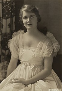 1910-20 Harris & Ewing - Helena Hill Weed