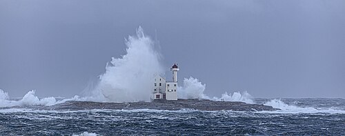 Hestskjær lighthouse in a northwestern storm