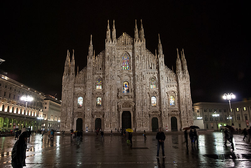 File:Milano Duomo notte.jpg