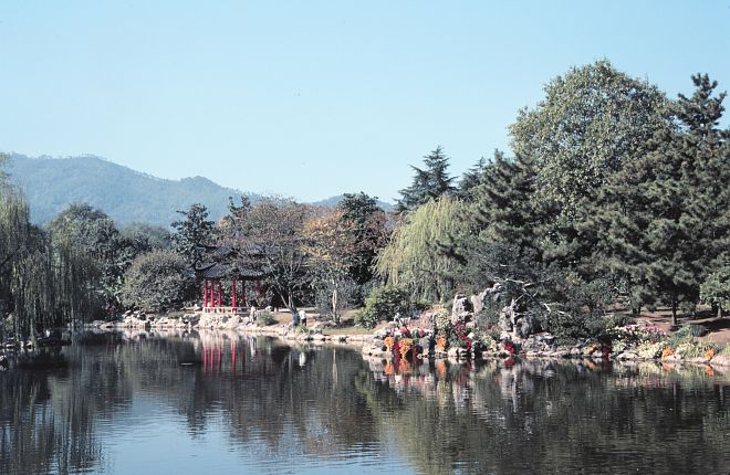 Autumn (Fall) of 1979: A corner of Xi Hu (West Lake), Hangzhou, Zhonghua Renmin Gongheguo - People's Republic of China. Photo Credit: George Saxton, NESDIS, NOAA; National Oceanic and Atmospheric Administration Photo Library (http://www.photolib.noaa.gov, mvey0444, Autumn of 1979), Small World Collection, National Oceanic and Atmospheric Administration (NOAA, http://www.noaa.gov), United States Department of Commerce (http://www.commerce.gov), Government of the United States of America (USA).